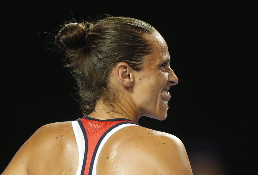 Australian Open: Roberta Vinci in un gesto di stizza durante la partita contro la tedesca Anna Lena Friedsam (REUTERS)